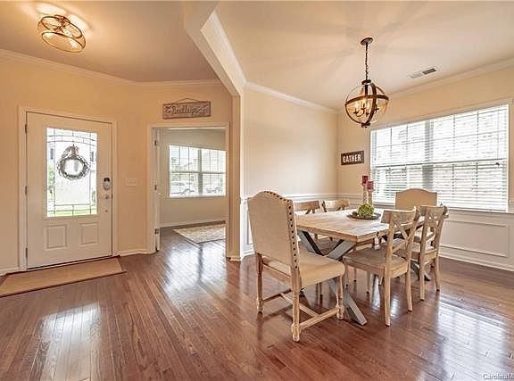 4th image of 3225 Wicklow Ln