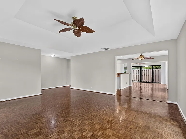 11354 Briarwood Pl — Photo 9