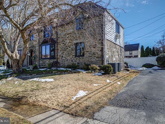 3rd image of 1136 Belfield Ave