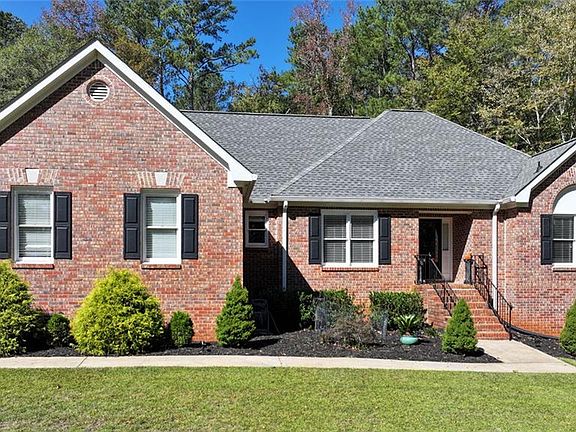 3rd image of 482 Buck Trl