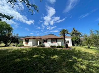 1350 Upper Applegate Rd, Jacksonville, OR 97530