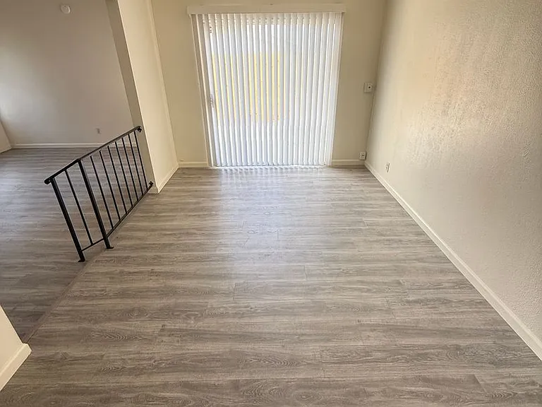 3012 Catalina Dr — Photo 9