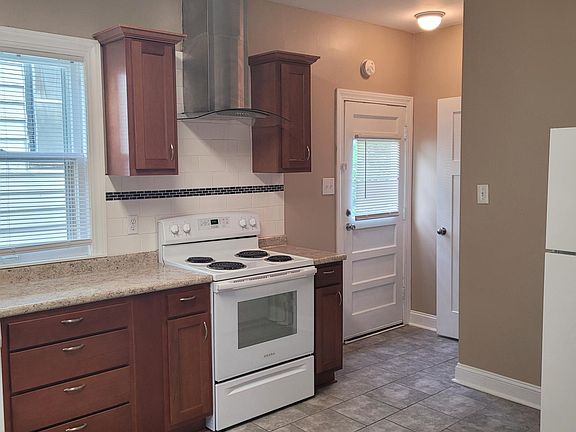 5th image of 1419 N 31st St