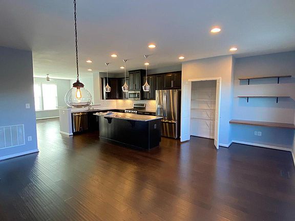 3rd image of 168 Trout Lily Dr