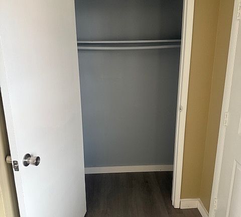 3rd image of 204 N Warren St #13