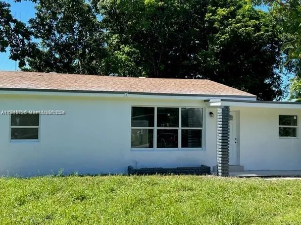 122 Harvard Rd, Hollywood, FL 33023