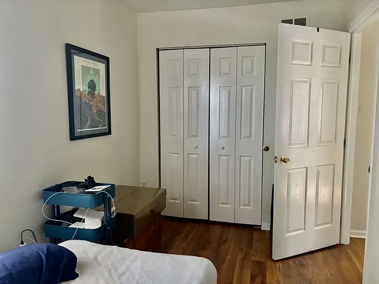 2620 Poplar St — Photo 16