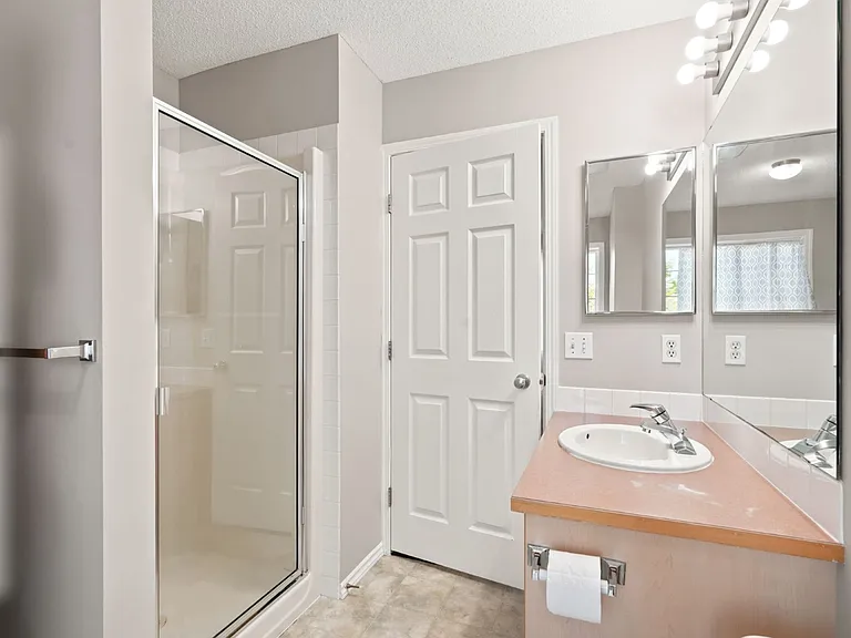 88 Rockyledge Cres NW #88 — Photo 40