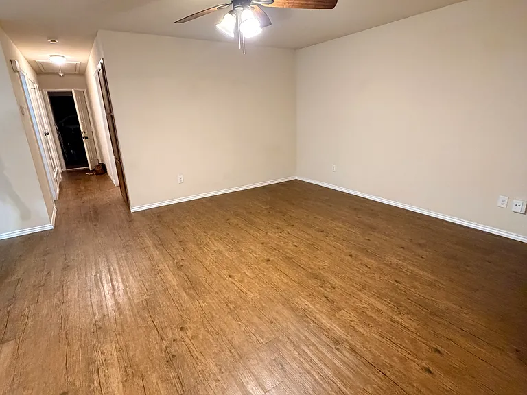 2307 Monte Carlo Dr #B — Photo 10