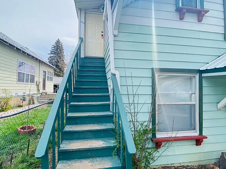 1126 Grant St — Photo 2