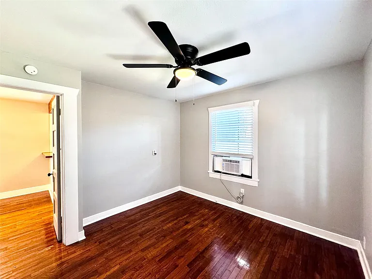 1018 Dunbar St — Photo 25
