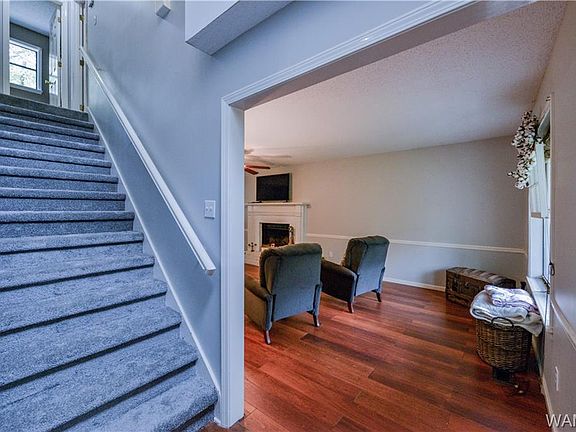5th image of 11063 Constitution Dr