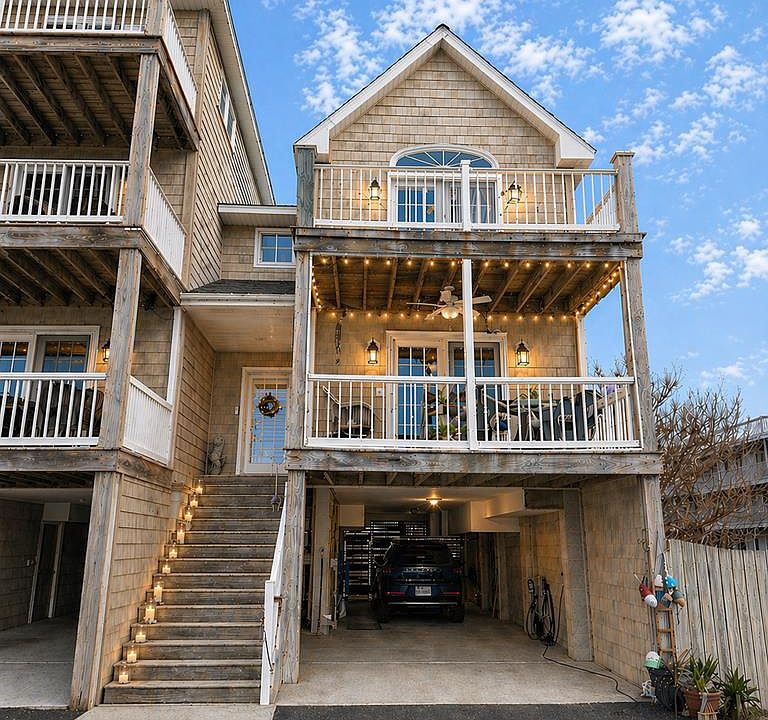 1st image of 6362 Waters Edge Dr