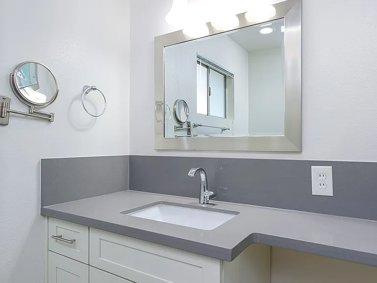 660 W Sierra Madre Blvd #E — Photo 11