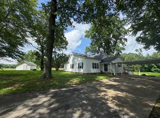 381 Pair Rd, Martin, TN 38237