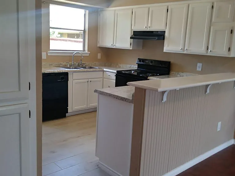 522 Matt Ln — Photo 7