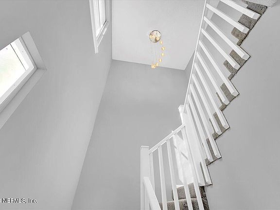 5th image of 11683 TANAGER Drive