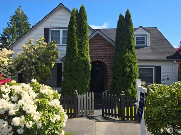 237 C Street SW, Castle Rock, WA 98611