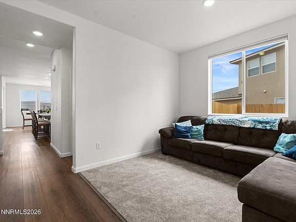 3rd image of 1435 Jett Way