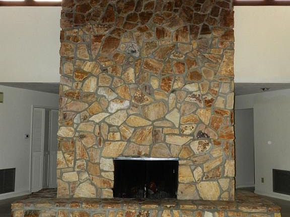 Home For Sale In La Mancha