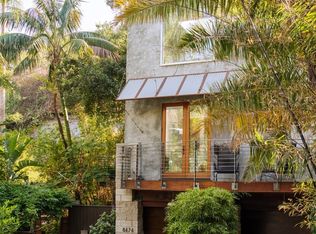 8474 Utica Dr, Los Angeles, CA 90046