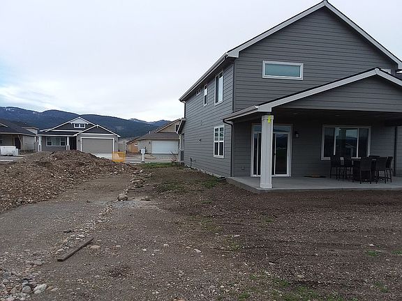 4th image of 2085 W Alsea Ave