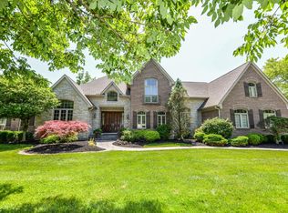 923 Sanctuary Ln, Maineville, OH 45039