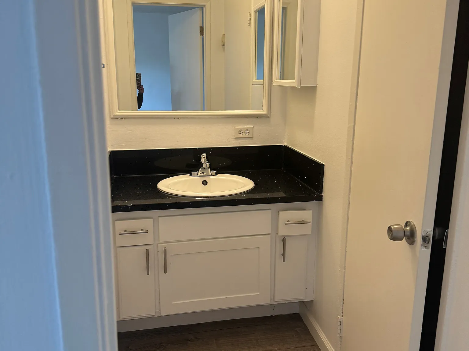 Studio, 400 sqft, $1,395 — Photo 2
