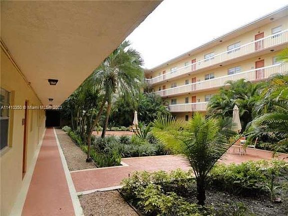 2nd image of 7840 Camino Real #P411