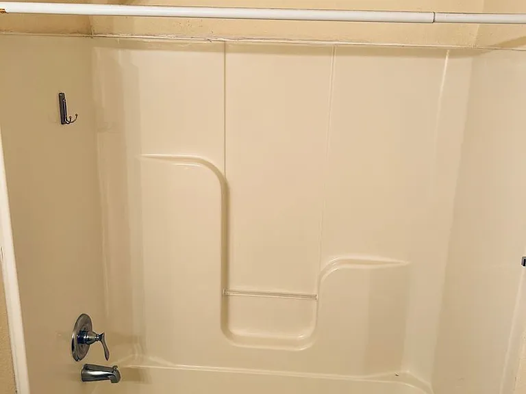 913 Westridge Dr #14 — Photo 15