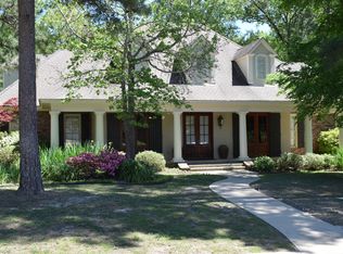 225 Hunters Cir, Longview, TX 75605