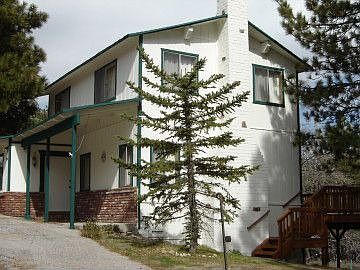 1st image of 619 Dahlia Dr