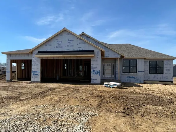 504 Queens Creek Dr, Frankenmuth, MI 48734