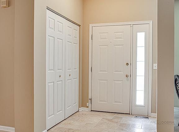 4th image of 535 Saddlebrook Ln Unit 0