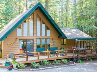 30 N Mount Jupiter Pl, Hoodsport, WA 98548