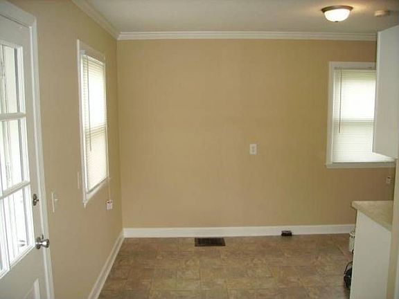 4th image of 1123 Urana Ave