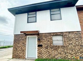 1905 N Ben Wilson St APT 10, Victoria, TX 77901