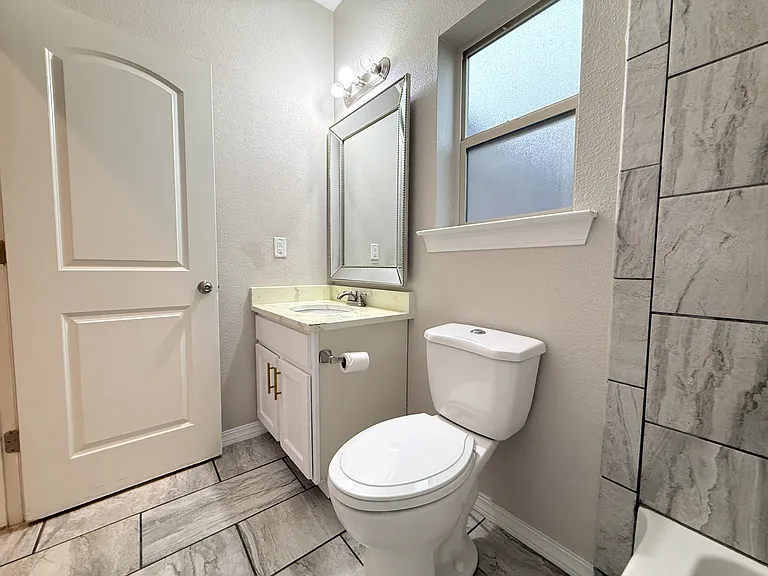 1028 Flyer Pl — Photo 23