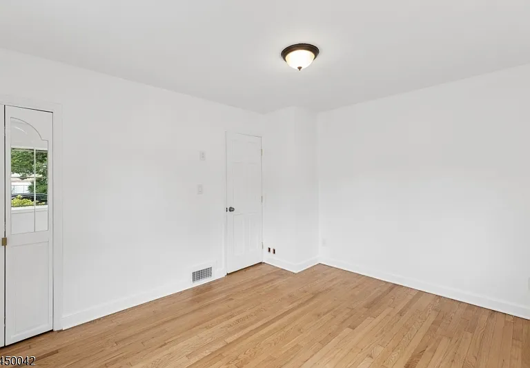 149 Severin Ct — Photo 14