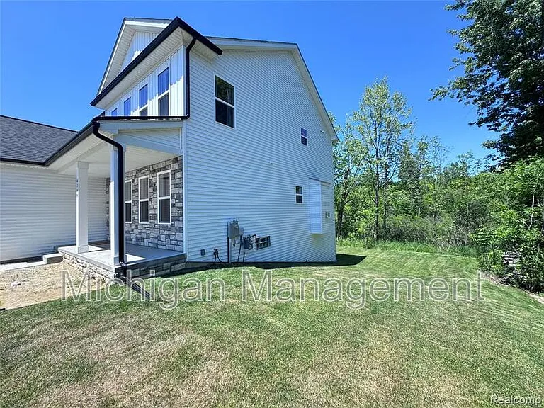 6149 Woodridge Ln — Photo 41