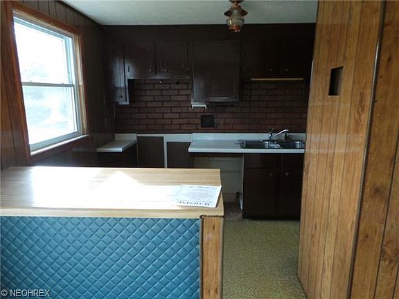 4th image of 1021 S Diamond St