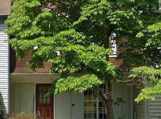 7688 Sheffield Village Ln, Lorton, VA 22079
