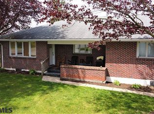 105 East St, Spring Mills, PA 16875