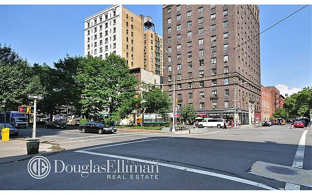 Sold by Douglas Elliman | media 8