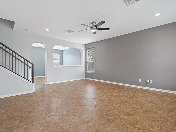 4th image of 4304 Stone Oak Pl