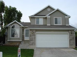 1217 E 3025 N, Layton, UT 84040