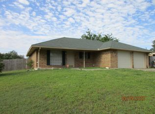 318 NW 63rd St, Lawton, OK 73505