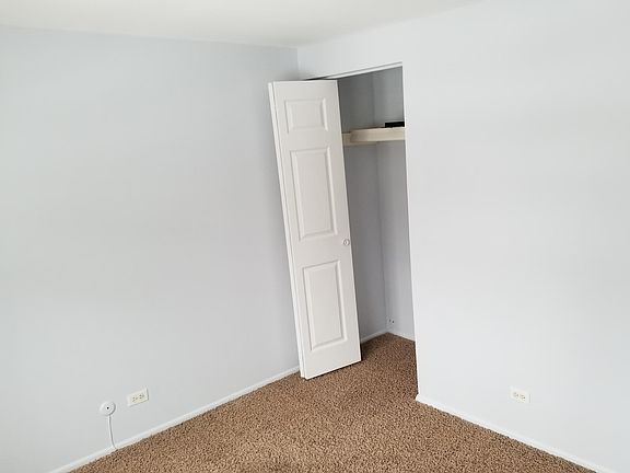 3rd image of 2022 Duxbury Ct