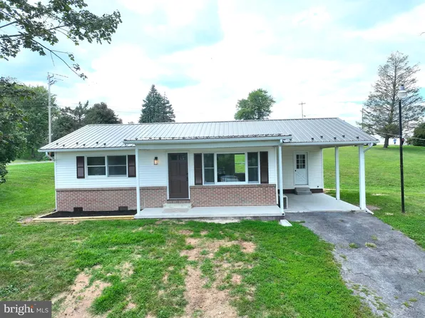 31 E Ridge Loop Rd, Romney, WV 26757