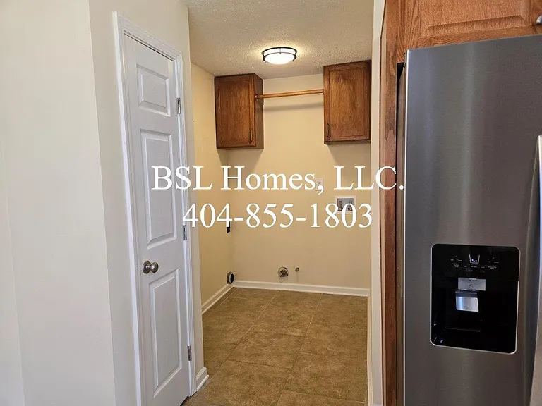 911 River Rock Dr — Photo 15